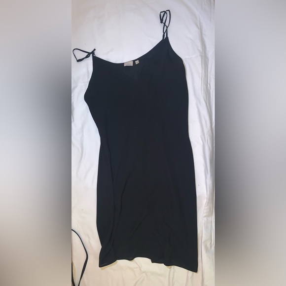 Aritzia slip dress - Picture 3 of 4